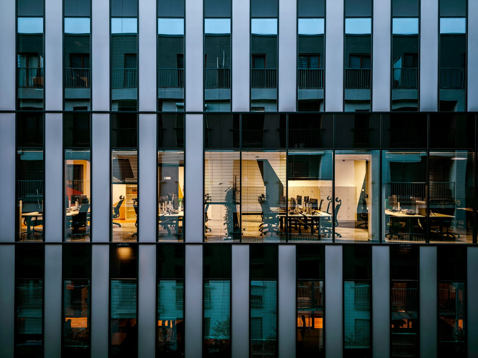 Enterprise & Corporativo